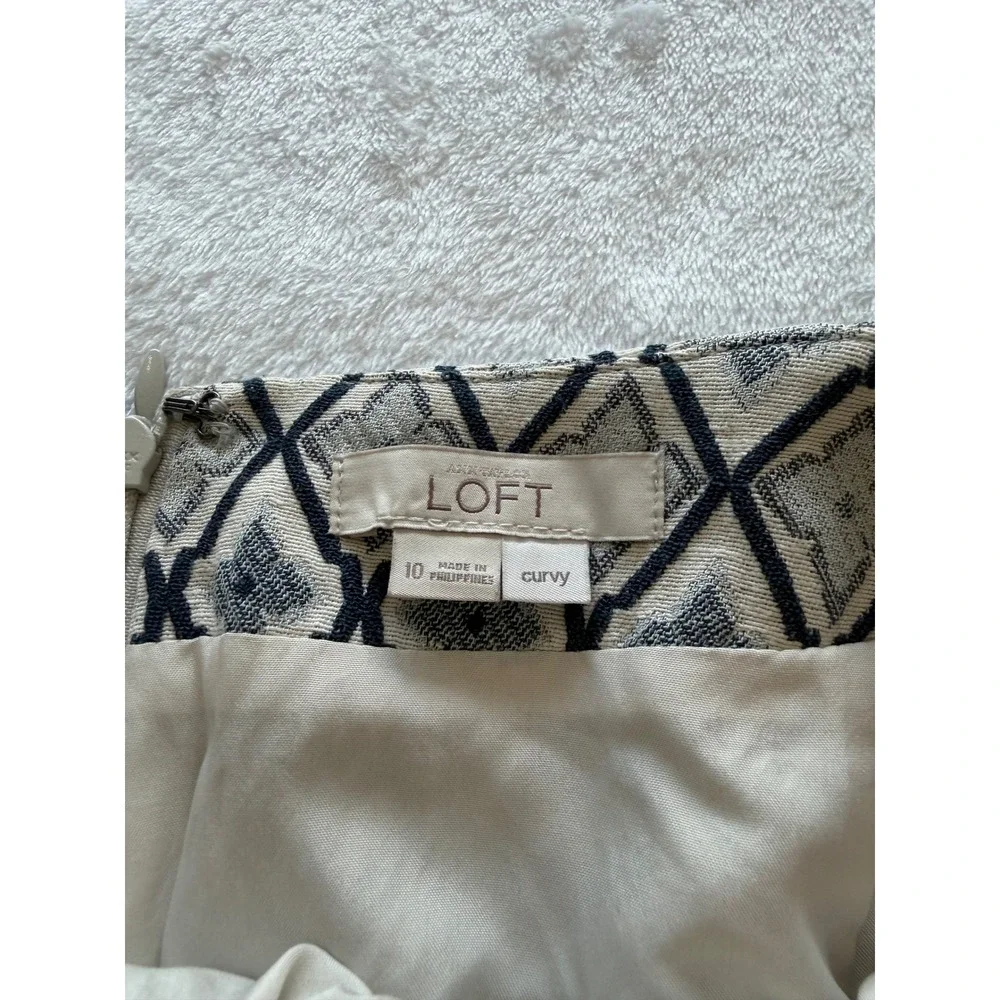 Ann Taylor LOFT Curvy Mini Skirt size 10 Navy Diamond Jacquard preppy coquette